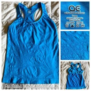 Athletic Essentials Racerback Tank w/ Shelf Bra Women's L Aqua Blue Floral Motif